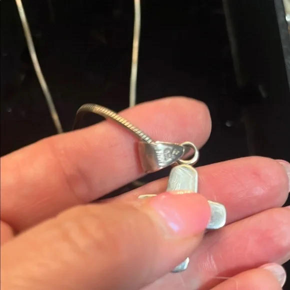 Vintage Silpada .925 Silver Minimalist Cross Necklace - Picture 4 of 7